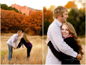 fall family pictures at garden of the gods